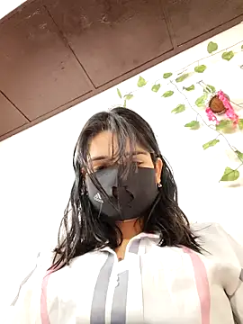 Sexolinaa online show from 8, 5, 2026