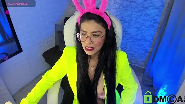 aisha cambell online show from 2, 12, 2025