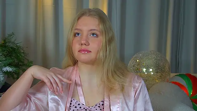 EmilyEvanse online show from 17, 12, 2025