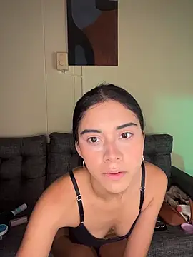 Snapshot of Miia_moonn chatting on 1, 3, 2026 Miia moonn online show from 1, 3, 2026