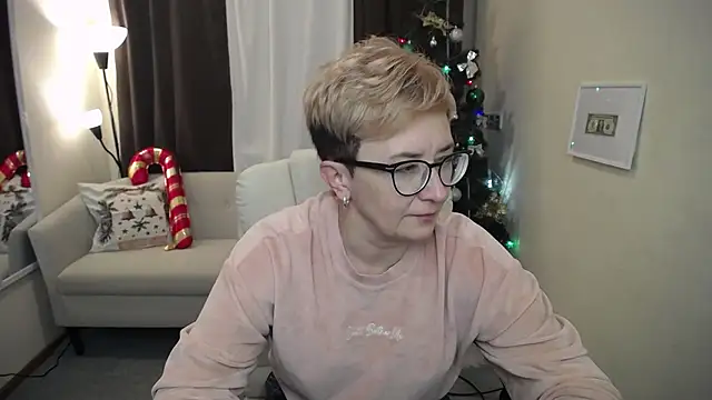 ChristinaRainforce online show from 1, 12, 2025