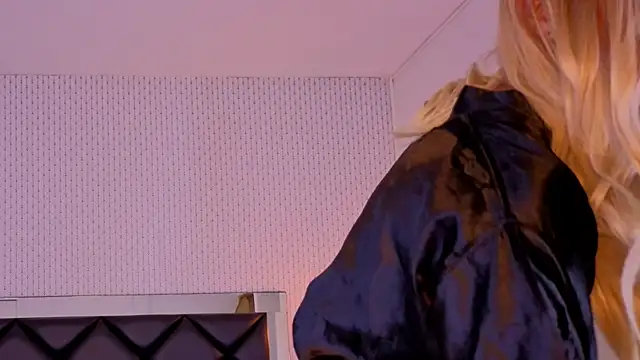 megan lenon online show from 5, 1, 2026