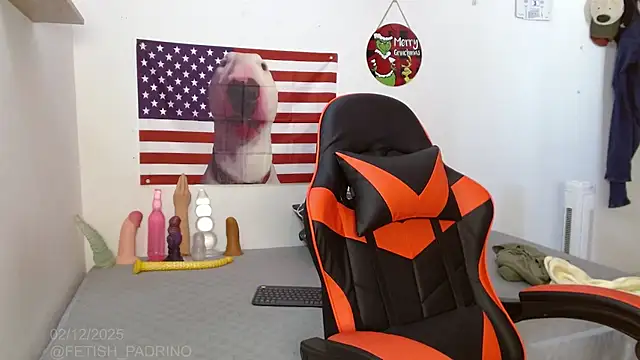 holegape online show from 2, 12, 2025