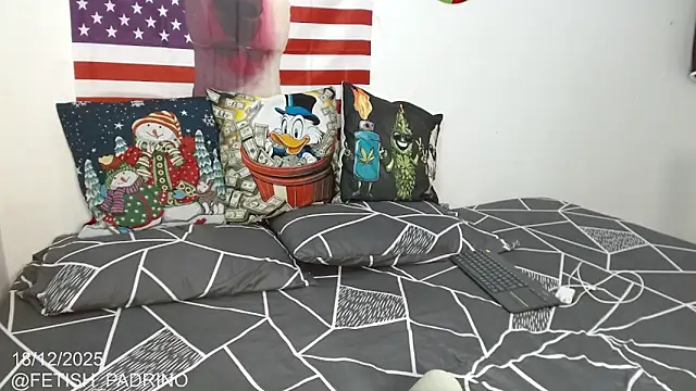 holegape online show from 19, 12, 2025