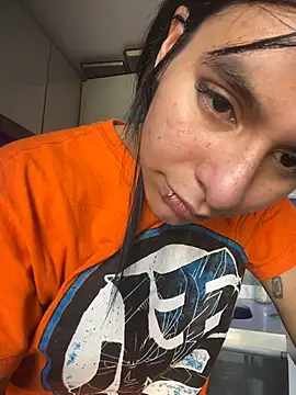 Snapshot of SaraAndrade_ chatting on 4, 3, 2026 SaraAndrade online show from 4, 3, 2026