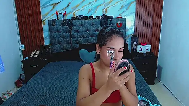 Meryandcris online show from 8, 3, 2026