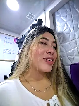 Manuela Velvet online show from 27, 11, 2025