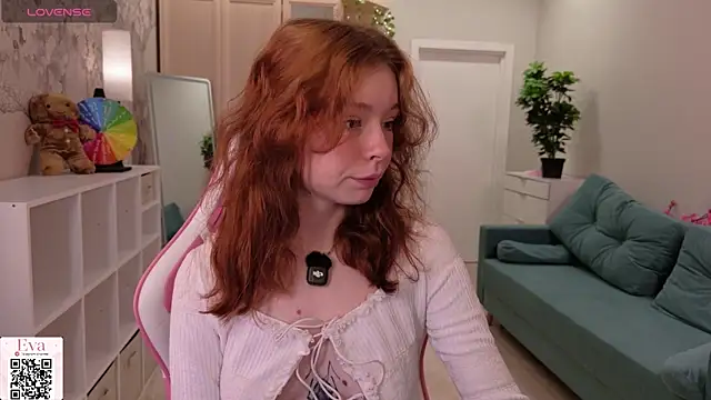 Snapshot of eva_aria chatting on 12, 6, 2026 eva aria online show from 12, 6, 2026