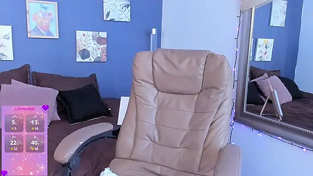 SophieMillan1 online show from 28, 11, 2025