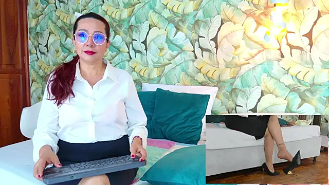Snapshot of Madame_Angelic_1 chatting on 10, 7, 2026 Madame Angelic 1 online show from 10, 7, 2026