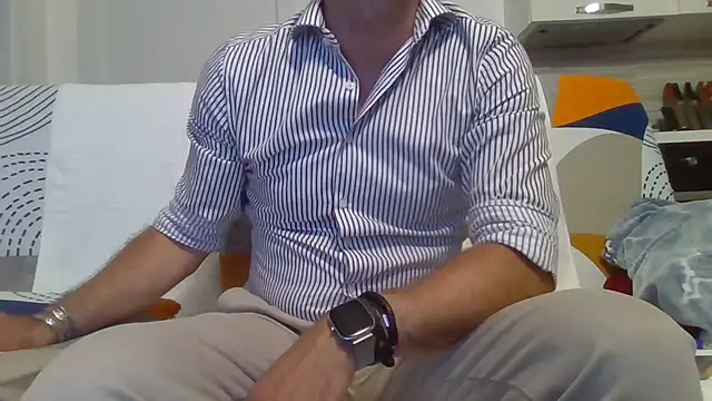 Eroshotlicker online show from 8, 6, 2026