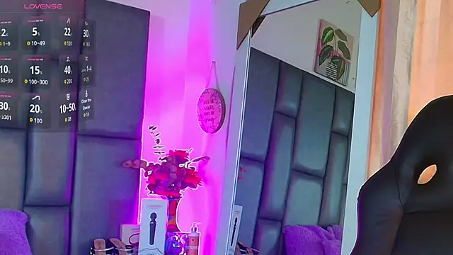 TashaNaughty4u online show from 18, 5, 2026