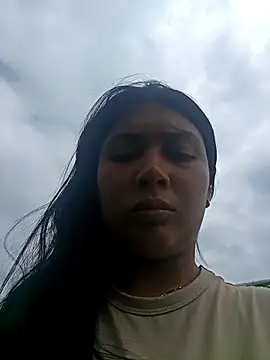 Snapshot of LatinSAR chatting on 2, 12, 2025 LatinSAR online show from 2, 12, 2025