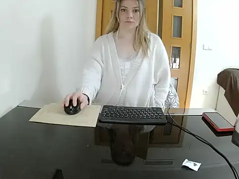 Adelyxveex online show from 18, 12, 2025