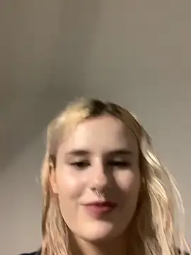 MilaElin online show from 25, 11, 2025