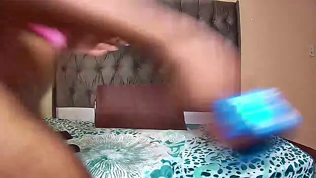 SavageHoney online show from 20, 12, 2025