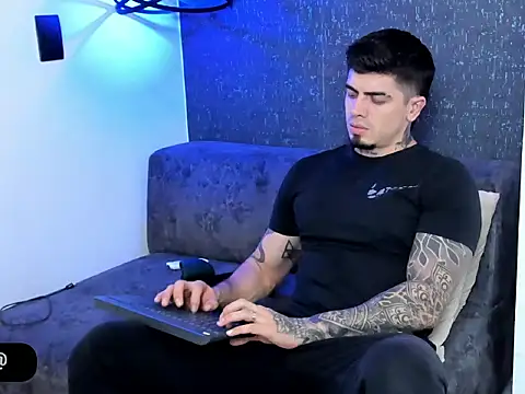  mrcock   online show from 12, 4, 2026