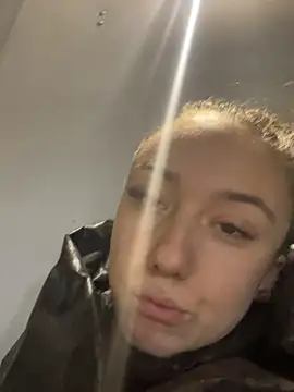 CristinaSw online show from 1, 2, 2026