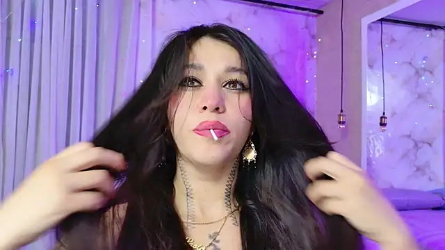 abby saenz 2025 online show from 25, 11, 2025