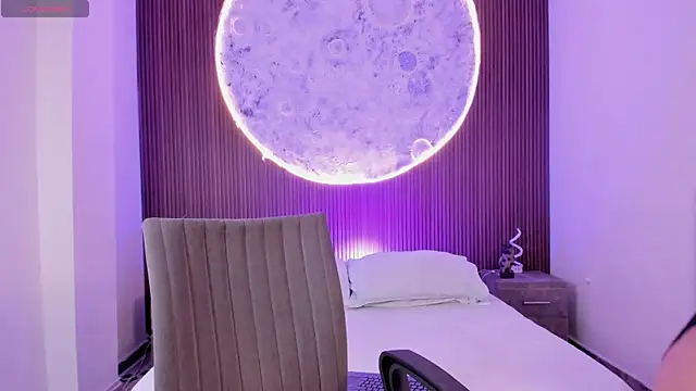 IvannaVolk  online show from 18, 12, 2025