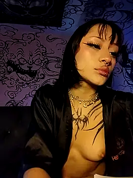 Layla quinn online show from 28, 2, 2026