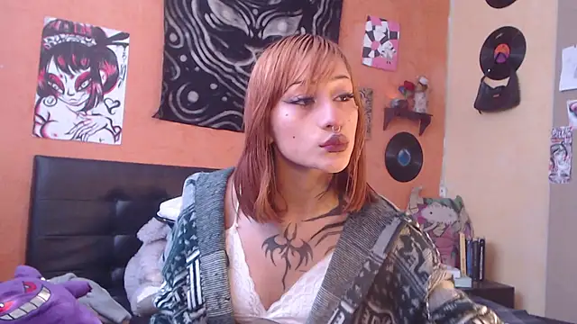 Snapshot of Layla_quinn chatting on 14, 7, 2026 Layla quinn online show from 14, 7, 2026