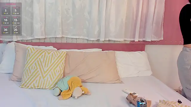 CharlotteBlossom online show from 7, 1, 2026