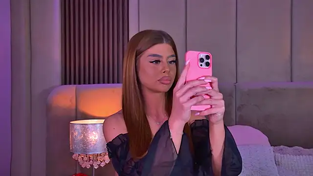 StephanieYves online show from 4, 7, 2026