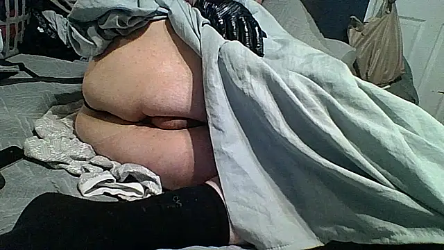 xxxenzo1 online show from 25, 9, 2025