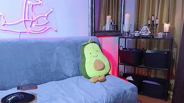 MightyLaura1 online show from 14, 4, 2026