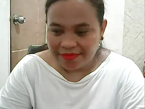 Snapshot of cutechubby chatting on 17, 5, 2026 cutechubby online show from 17, 5, 2026