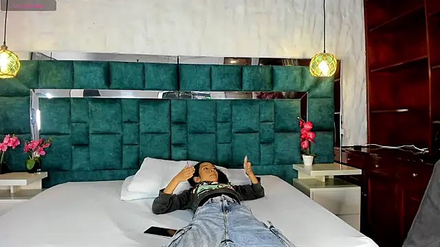  bonnyandclyde online show from 27, 2, 2026