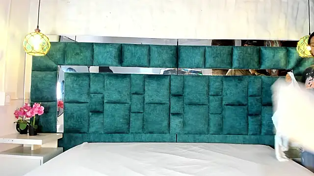  bonnyandclyde online show from 2, 2, 2026