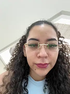 VictoriaaRose online show from 16, 6, 2026