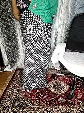 Curvy Pooja online show from 3, 7, 2026