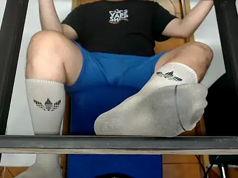 Snapshot of Alphacashmaster777 chatting on 28, 11, 2025 Alphacashmaster777 online show from 28, 11, 2025