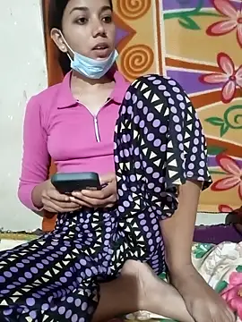 Riya baby02 online show from 26, 11, 2025