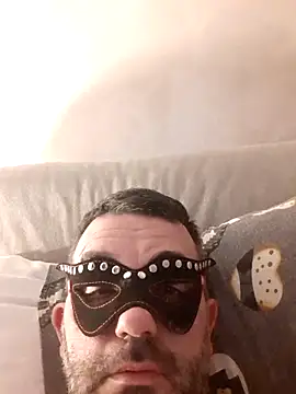 Vampiro83zz online show from 22, 6, 2026