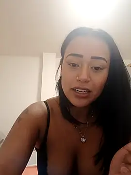 karolcolombia21 online show from 25, 11, 2025