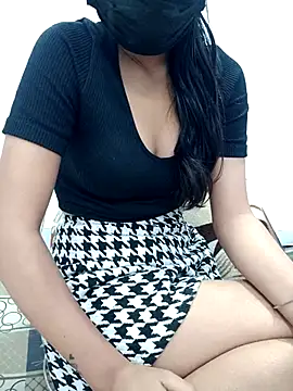 Triptii 0 online show from 21, 12, 2025