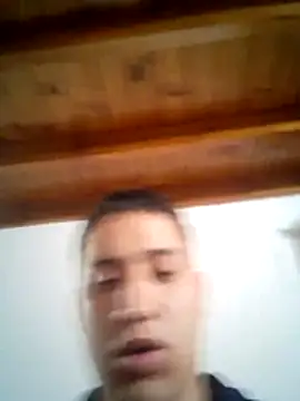 Snapshot of Alvarezz0202 chatting on 10, 7, 2026 Alvarezz0202 online show from 10, 7, 2026