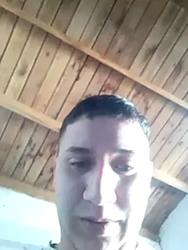 Snapshot of Alvarezz0202 chatting on 7, 7, 2026 Alvarezz0202 online show from 7, 7, 2026
