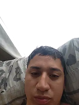 Snapshot of Alvarezz0202 chatting on 15, 2, 2026 Alvarezz0202 online show from 15, 2, 2026