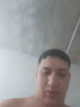 Alvarezz0202 online show from 9, 5, 2026