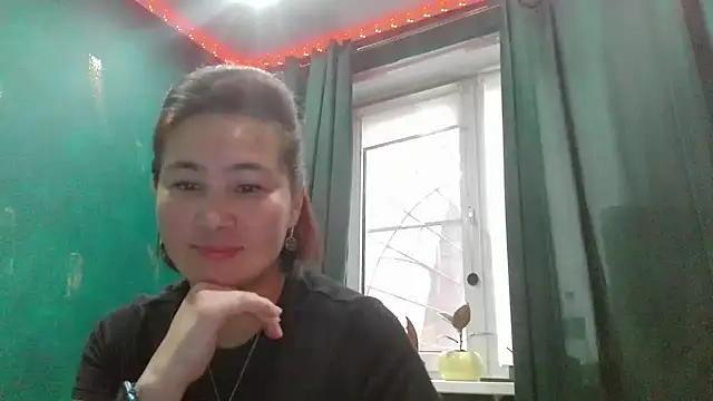 Nettie Allie online show from 22, 12, 2025