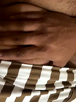 Snapshot of DASIHUB75 chatting on 27, 11, 2025 DASIHUB75 online show from 27, 11, 2025