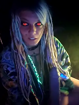 Horny hippie online show from 31, 10, 2025