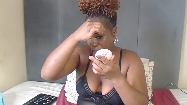 Chocolatebae86 online show from 13, 2, 2026