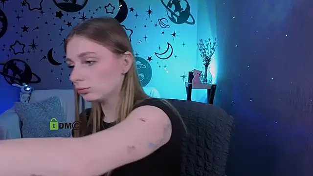 mary meow hot online show from 15, 4, 2026