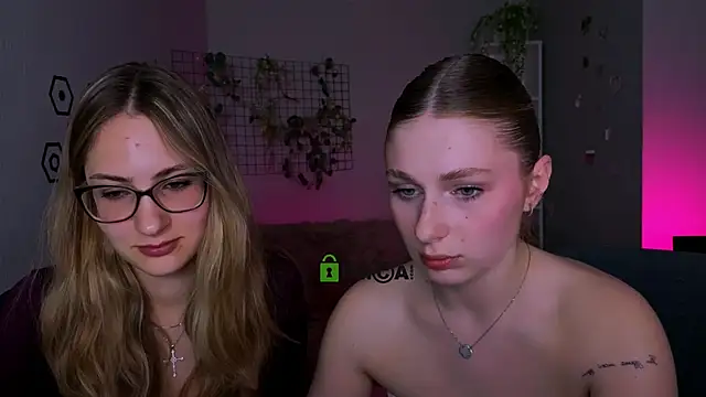 mary meow hot online show from 21, 4, 2026